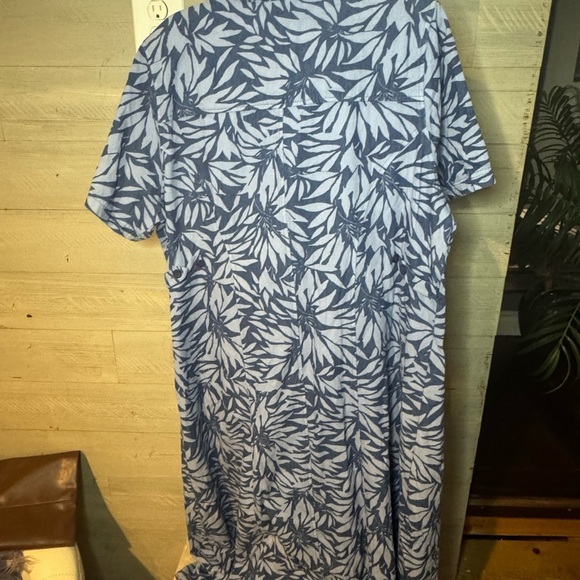 Essentials Blue and White Notched Collar Resort Dress - Picture 3 of 13